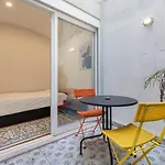 Cozy & Lovely Apartment W/ Patio By Lovelystay