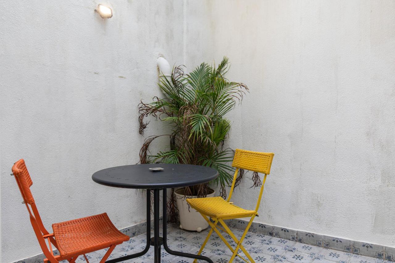 Lejlighed Cozy & Lovely W/ Patio By Lovelystay